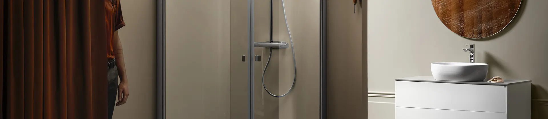 Corner shower