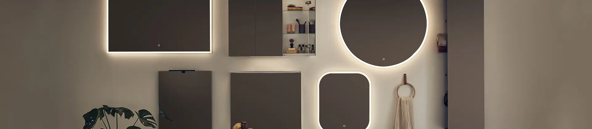 Bathroom cabinets & mirrors