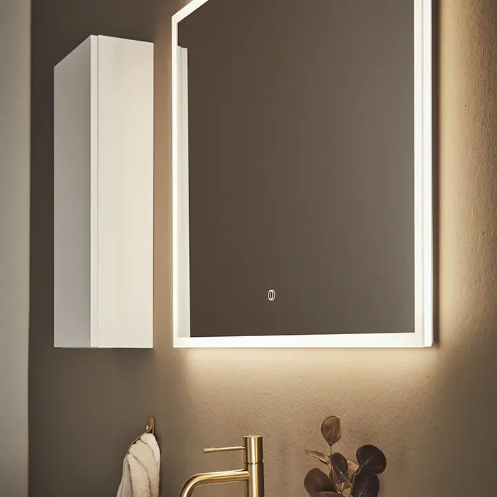 Store Square mirror with LED lighting