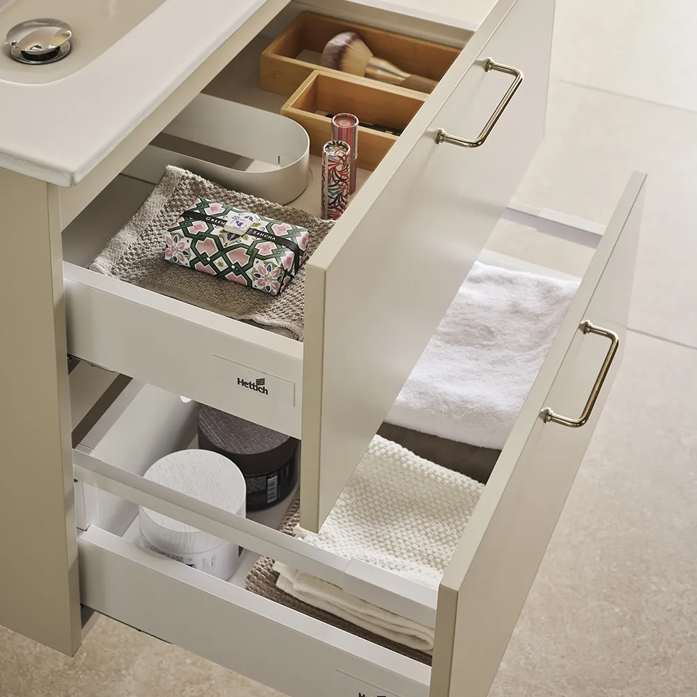 Plenty of storage space in the drawer