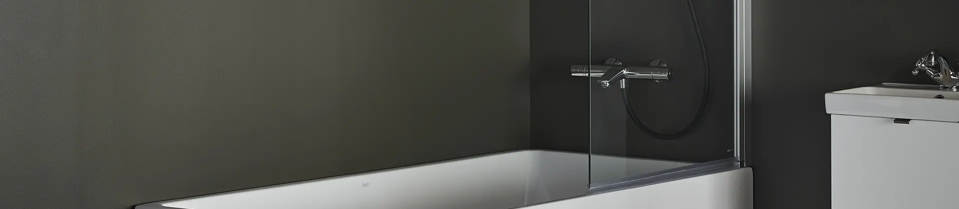 Bath screens