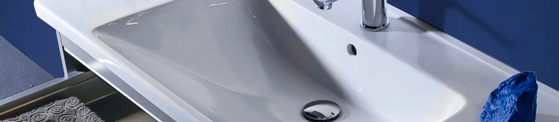Inset washbasins