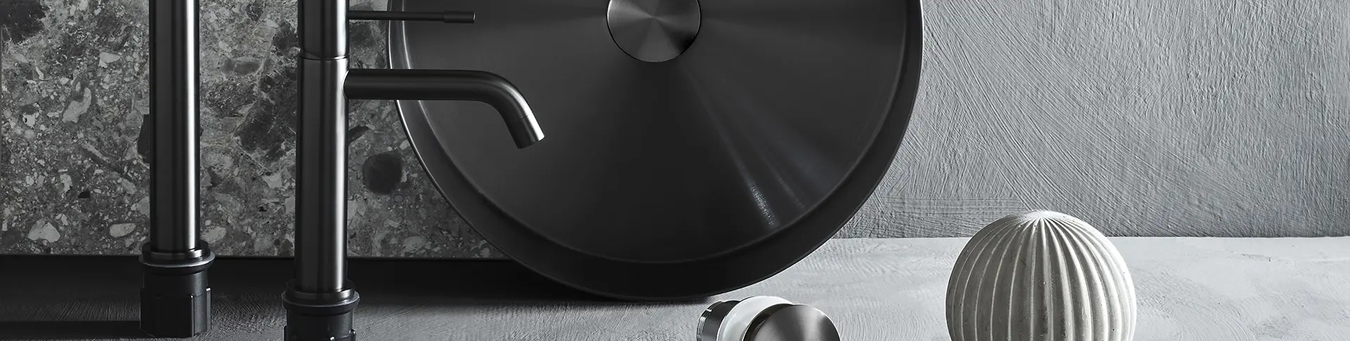 Lush - Luxury bathrooms in black chrome