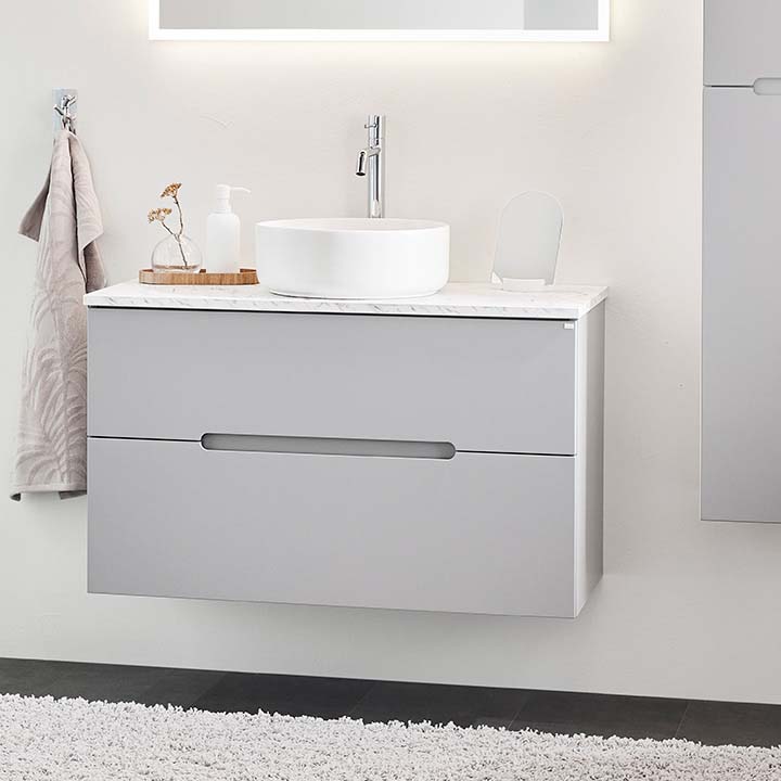 Hafa Sun bathroom cabinets